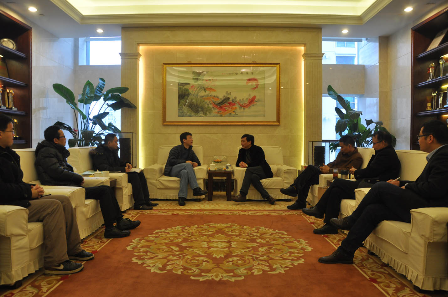 上海楊浦區(qū)政協(xié)領(lǐng)導(dǎo)到藍(lán)天裝飾公司調(diào)研