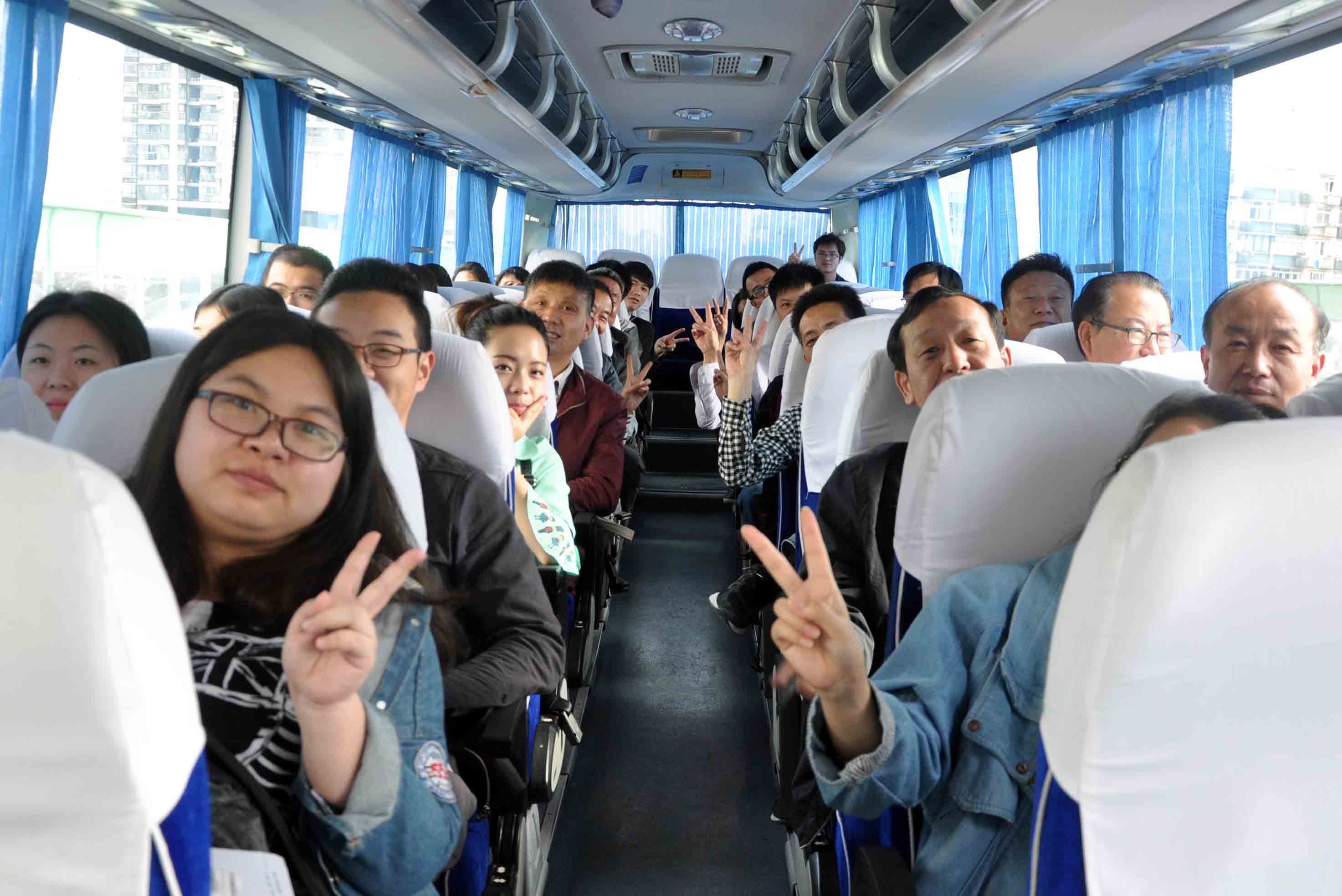 上海藍(lán)天裝飾公司組織年度員工體檢